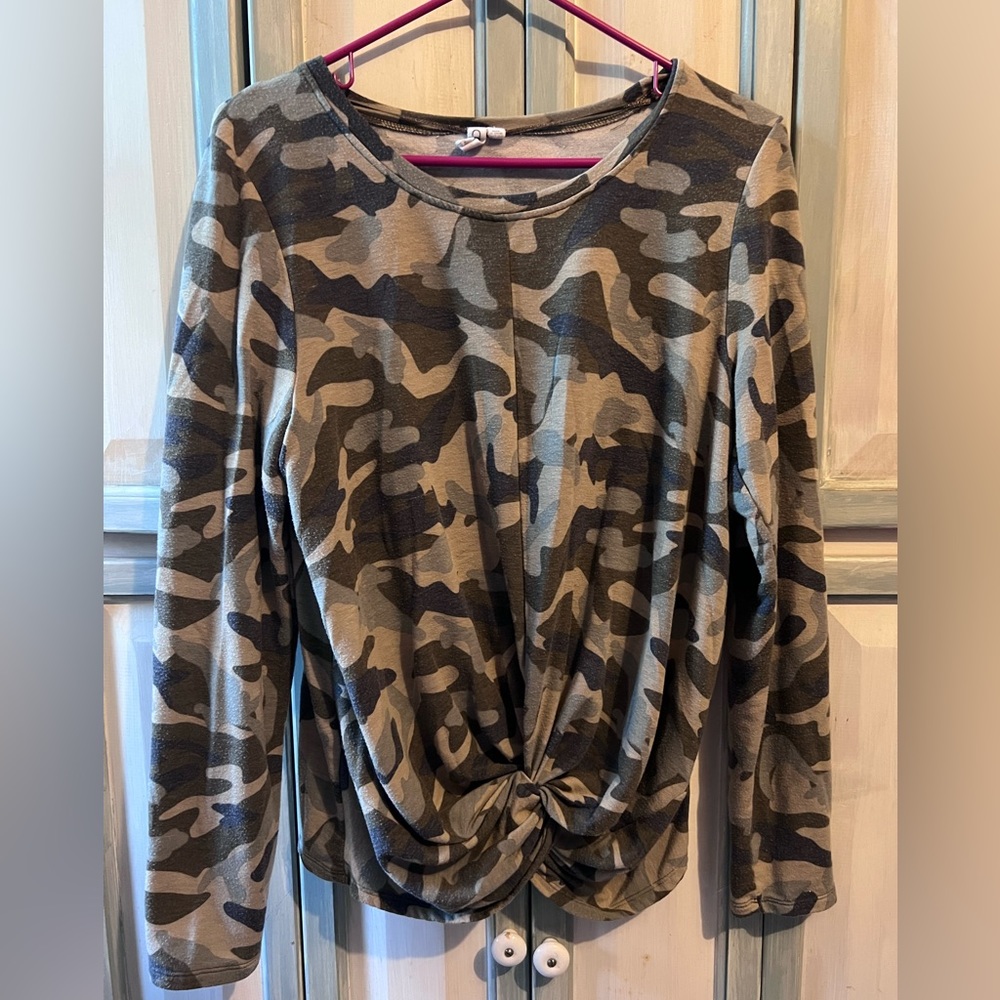 Camo Bottom Knot Long Sleeve